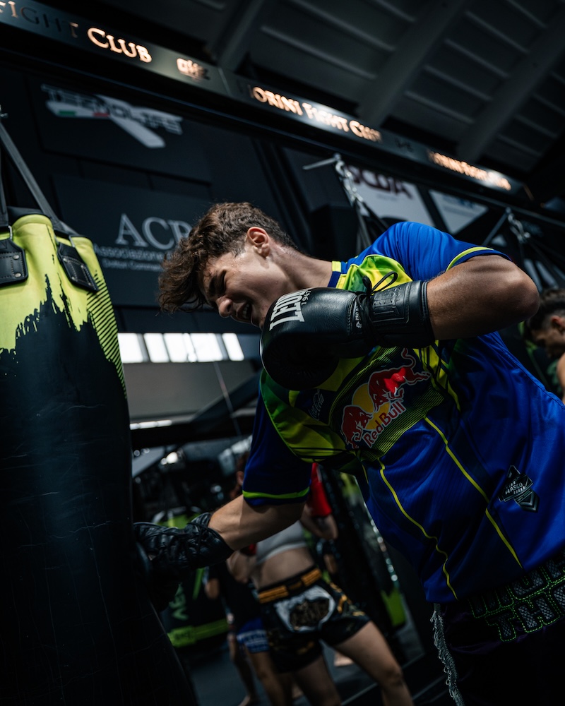 Corsi Boxe Bologna per Ragazzi: Crescere Forti con One Gym